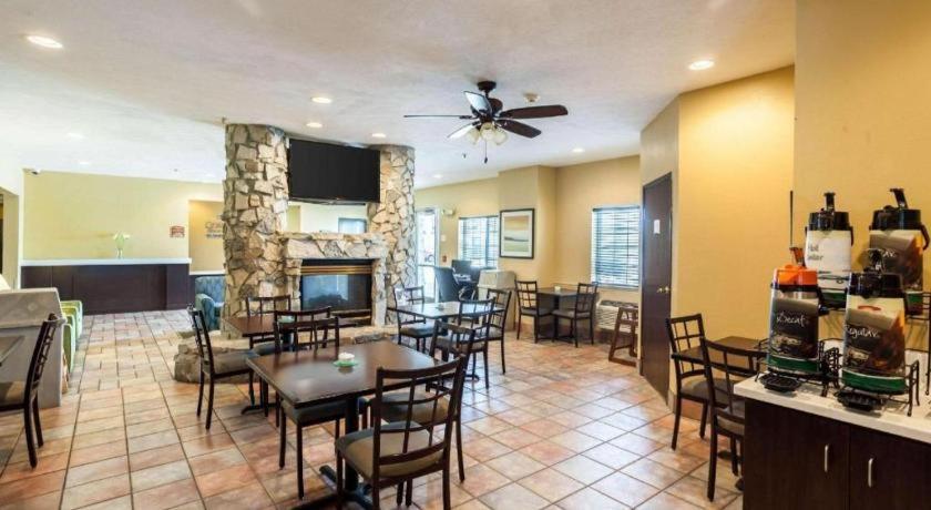 Quality Inn & Suites Arbor Exterior foto